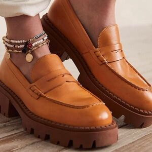 AEROSOLES Cognac Lug Sole Loafers